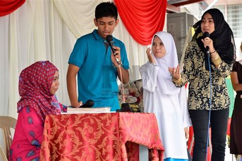 The average passes every year for the national level examinations s.p.m and p.m.r is well above 90%. SMK Hamid Khan Headministress Pn.Norizan Retiredment (24 A ...