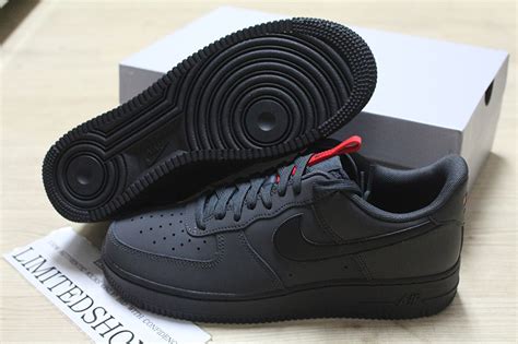 Nike Air Force 1 07 Anthracite Black University Red Bq4326 001 Mens Ebay