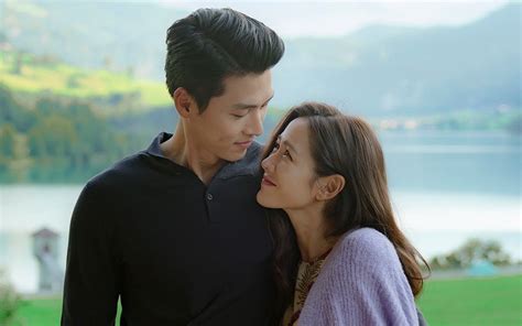 In response to the earlier 'dispatch' exclusive report, hyun bin's label vast entertainment stated, hyun bin and son ye jin became acquainted after working on productions together, and after their drama came to an end, the. Pasangan Tahun Baru Dispatch, Hyun Bin dan Son Ye Jin ...