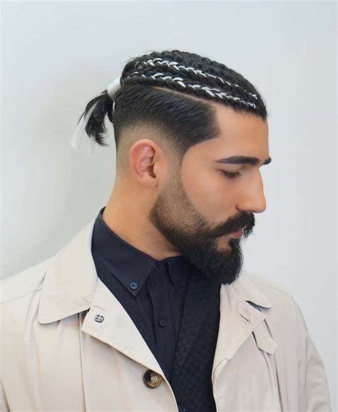 The long hair mullet haircut makes a powerful statement. 10 Men's Haircut Trends for Short Hair 2020 - 2021 - Blog Des Femmes