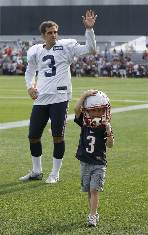18 Adorable Photos Of Nfl Players With Their Kids At Training Camp