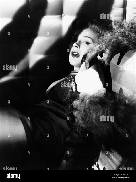 Phantom Of The Rue Morgue Dolores Dorn 1954 Stock Photo Alamy