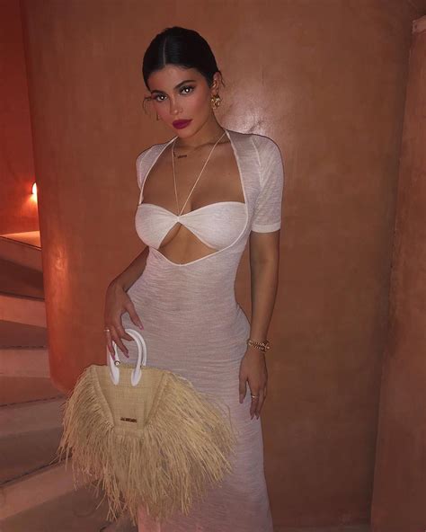 Kylie Jenner Is Smoking Fucking Hot Celeblr