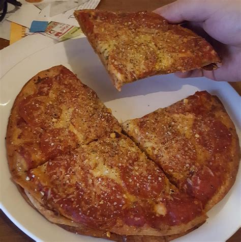 My Low Carb Thin Crust Pepperoni Pizza Recipe Ketorecipes
