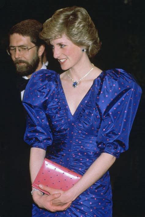 最優雅點點控——英國皇室風格icon黛安娜王妃的20套波卡圓點穿搭選