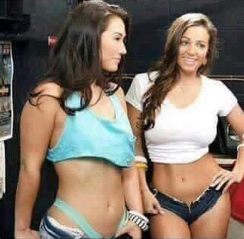 The Chick On The Right Rpornid