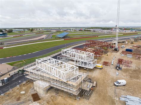 Escapade Silverstone Progress Hg Construction Hg Construction