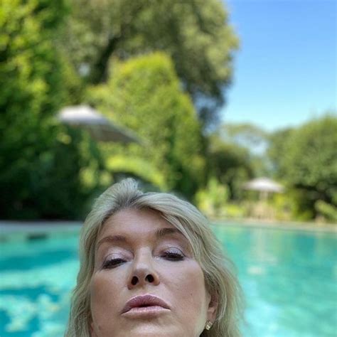 Martha Stewart Said Her Viral Pool Selfie Was A Thirst Trap