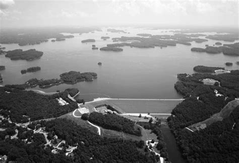 Lake sidney lanier, often referred to as lake lanier, is a reservoir in the northern portion of georgia. Outside Adventure to the Max: HAUNTED LAKES: ELEVEN SPOOKY ...