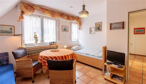 Die ferienwohnung befindet sich im 1. Wohnung 2 (1 Etage - Rechts) - Ferienwohnung Faehnrich