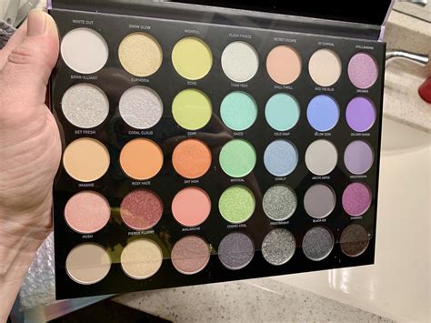 Im So Excited This Palette Is Beautiful Morphe 351 Icy Fantasy