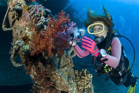 Best Underwater Cameras For Scuba Diving In 2018