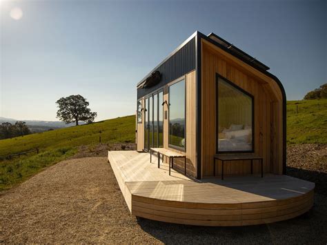Shacky Tiny House Offers Stunning Off The Grid Retreat Minimal