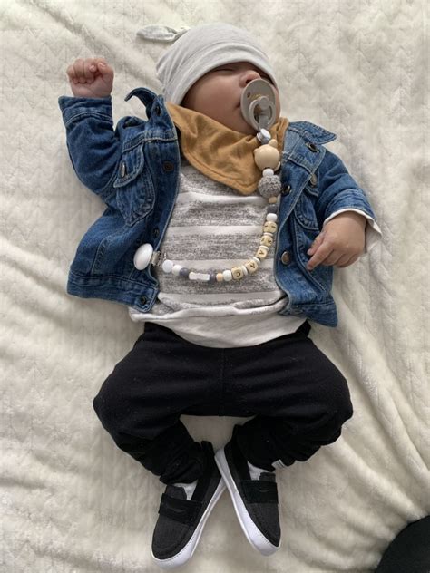 Pin By ροουάν μαχμουντ 🦋 On Baby In 2021 Stylish Boy Clothes Baby