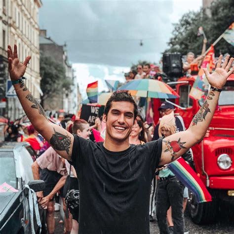 the 20 best gay instagrammers you need to be following in 2021