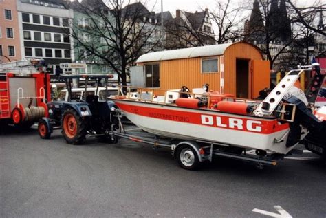 Hochwasser 1993 4/4 | kölle live. DLRG - Ortsgruppe Köln Rodenkirchen e.V. - Hochwasser in ...
