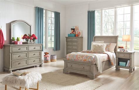Get free shipping on qualified laura ashley bedding sets or buy online pick up in store today in the home decor department. Ashley B733 - Sam's Furniture