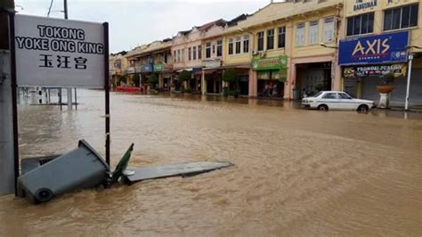 Kepentingan tanah oleh bukan melayu. Gambar Banjir Di Masjid Tanah, Melaka Hari Ini 30 Mac 2017 ...