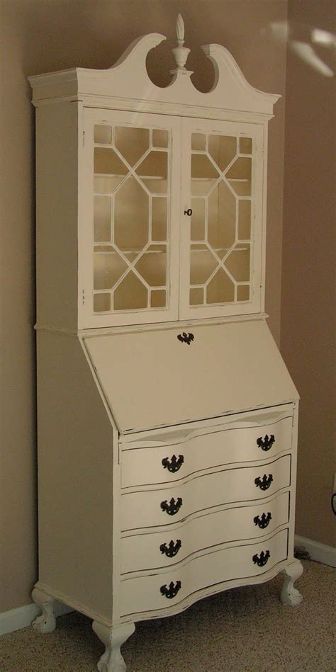 Perfect for a traditional bedroom, bound to spice up the room with its unique, provincial appearance and vibrant color. Chic Cottage Junk: Antique Secretary Desk Re-Fab(ulous)!