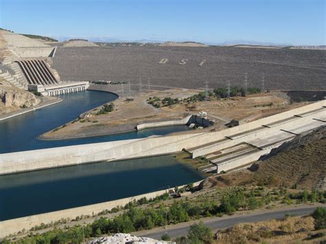 10 Largest Dams In The World