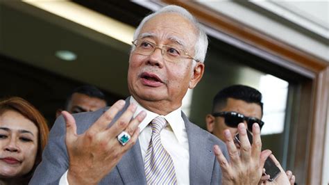 Dari aktivis menjadi perdana menteri negara indonesia timur. Muhyiddin jadi perdana menteri Malaysia, apakah penanganan ...