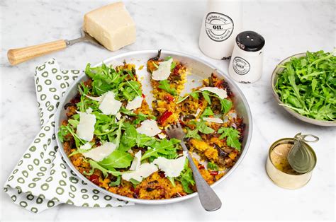 Io normalmente la uso come contorno per del pollo o qualche altra carne. RISO SALTATO CON TONNO E VERDURE - Tonno 360 // Ancit