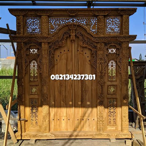 Untuk informasi dari produk pintu gebyok jati ukuran 2 meter bahan yang kami gunakan adalah kayu jati pilihan dengan kualitas terbaik. Pintu Ukir Jepara 2,5 Meter | Gebyok Ratu Jati