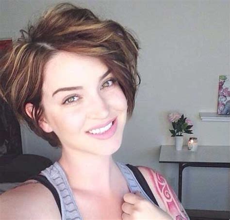 The first and the second pictures show the. 20+ Very Short Hair Cuts | Short Hairstyles 2018 - 2019 ...