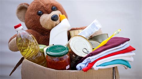 7 Items That Make Great Charitable Donations During The Holidays