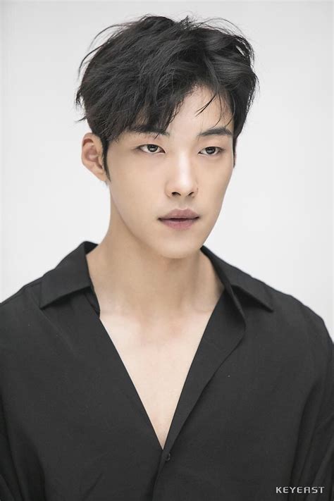 Woo Do Hwan [Vogue 2017] | 男性