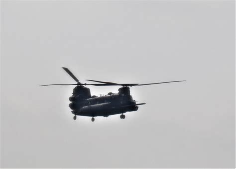 Dvids Images Chinook Helicopters Support Training For Iowa Army