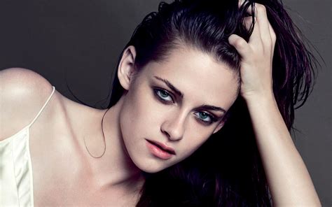 Kristen Stewart Close Up Wallpaper Hd Celebrities 4k Wallpapers Images And Background