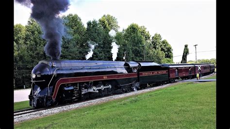The Nandw 611 Pulling The Spencer Museum Passenger Train In Spencer Nc