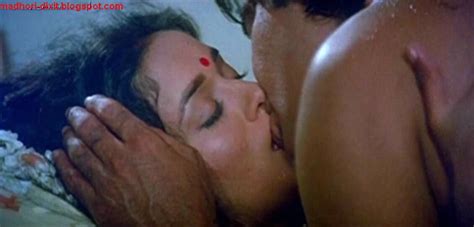 Naked Madhuri Dixit In Dayavan