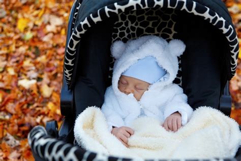 Ab wann eine babywippe nutzen? Schön, bequem und vor allem praktisch: Die richtige ...
