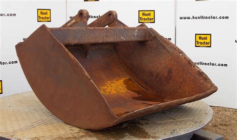 Attachment Zone Used 34 Ford 3400 Pin On Backhoe Bucket For Sale