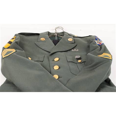 Us Vietnam Era Army 1st Cav Enlistedmans Uniform Cowans Auction