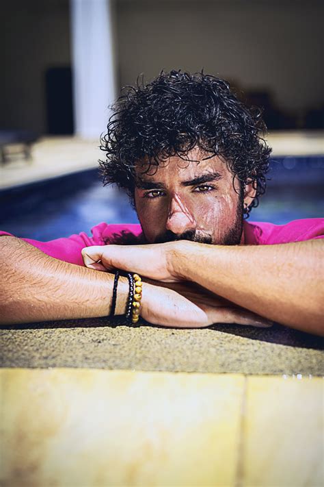 À namorada de josé condessa foram. #GQemCasa: Em Portugal, José Condessa faz isolamento ...