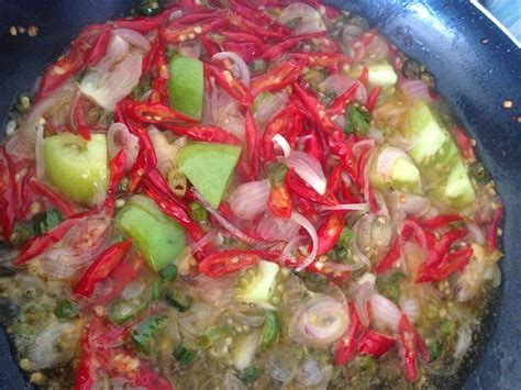 Keunikan dari makan sambal ini adalah dimakan dengan cara diminum. Resep Sambal Colo Colo Khas Ambon Maluku Asam Pedas ...