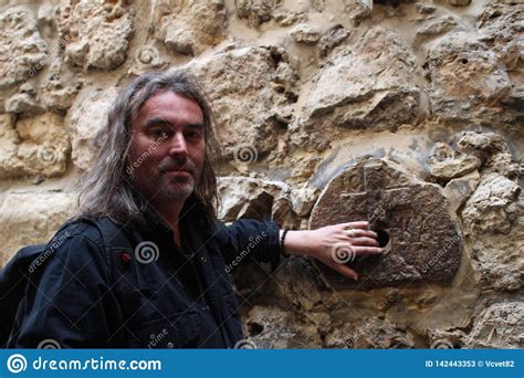 Orthodox Serbian Christians Mark Good Friday In Jerusalem And Carry