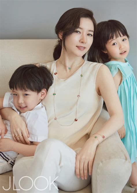 Lee Young Ae Poses With Her Adorable Twins In Pictorial Commemorating