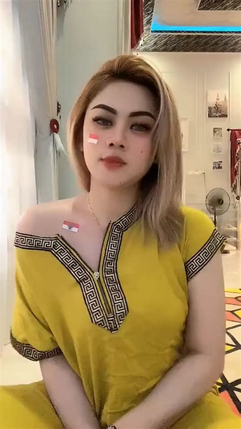 Cantik Cewek Goyang Tiktok Janda Bigo Live Hot Cantik By Lisari