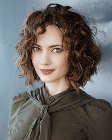 These haircuts are typically short to medium in length, and the hair is as you'll see from our hairstyle pictures below, we have a wide variety of bobs that range from straight to wavy/curly, with or without bangs, and in many shapes and. 38 Super Cute Ways to Curl Your Bob - PoPular Haircuts for ...