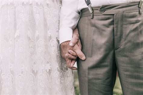 couple takes their wedding photos 60 years after tying the knot huffpost uk news