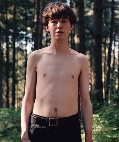 Aidan gallagher new girl's friends ♥ girls aidan gallagher has dated by ssd official. alex lawther | Guys, Young adult, Series movies