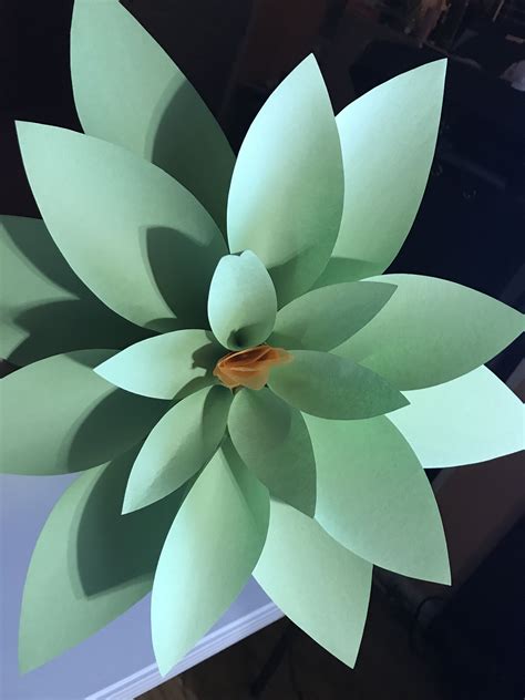 Paper Flower Made Out Of Construction Paper 18 Petals Giant Paper