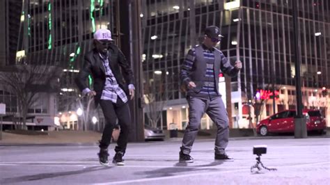 Best Robot Dance Ever Street Performer Youtube