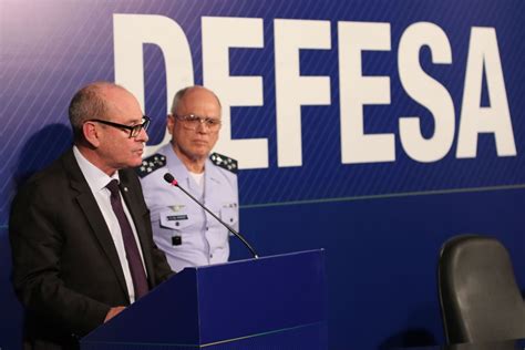 Ministro Da Defesa Diz Que Militar Preso Será Julgado Sem Condescendência E é Caso Isolado