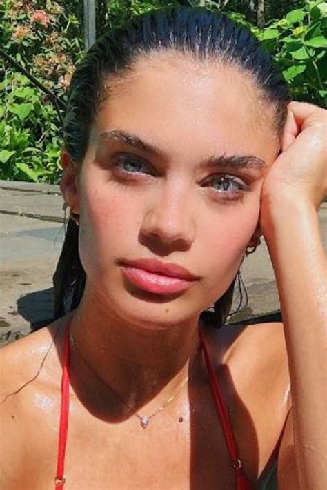 Sara Sampaio Ungeschminkt Sara Sampaio Starportrat News Bilder Gala