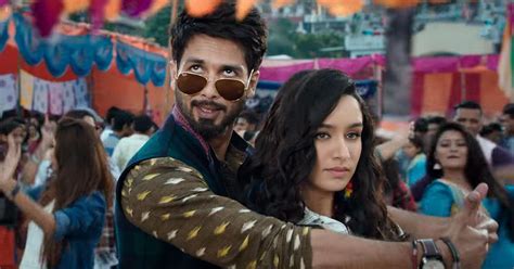 Watch Shahid Kapoor And Shraddha Kapoor In ‘gold Tamba Song From